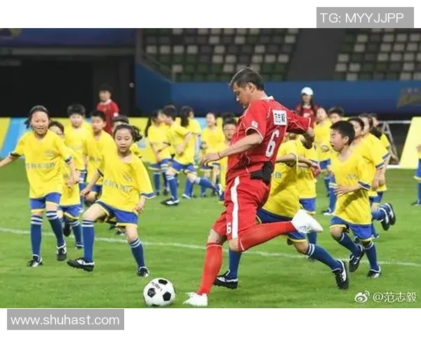 跑男节目中的足球明星们如何在赛场与娱乐圈中双双发光